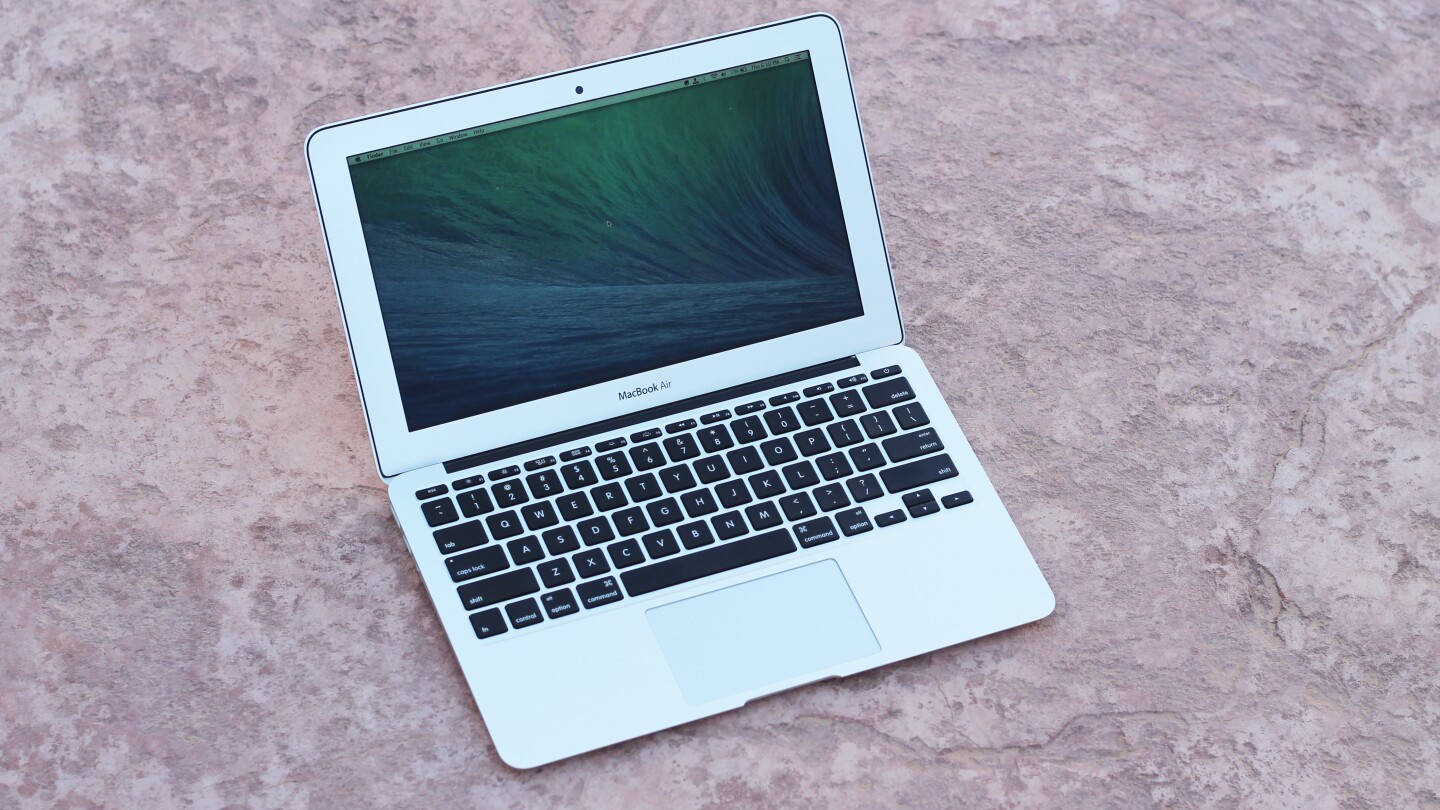 The MacBook Air's design is iconic, but it's also been over four years since Apple updated it externally (Photo: Will Shanklin/Gizmag.com)