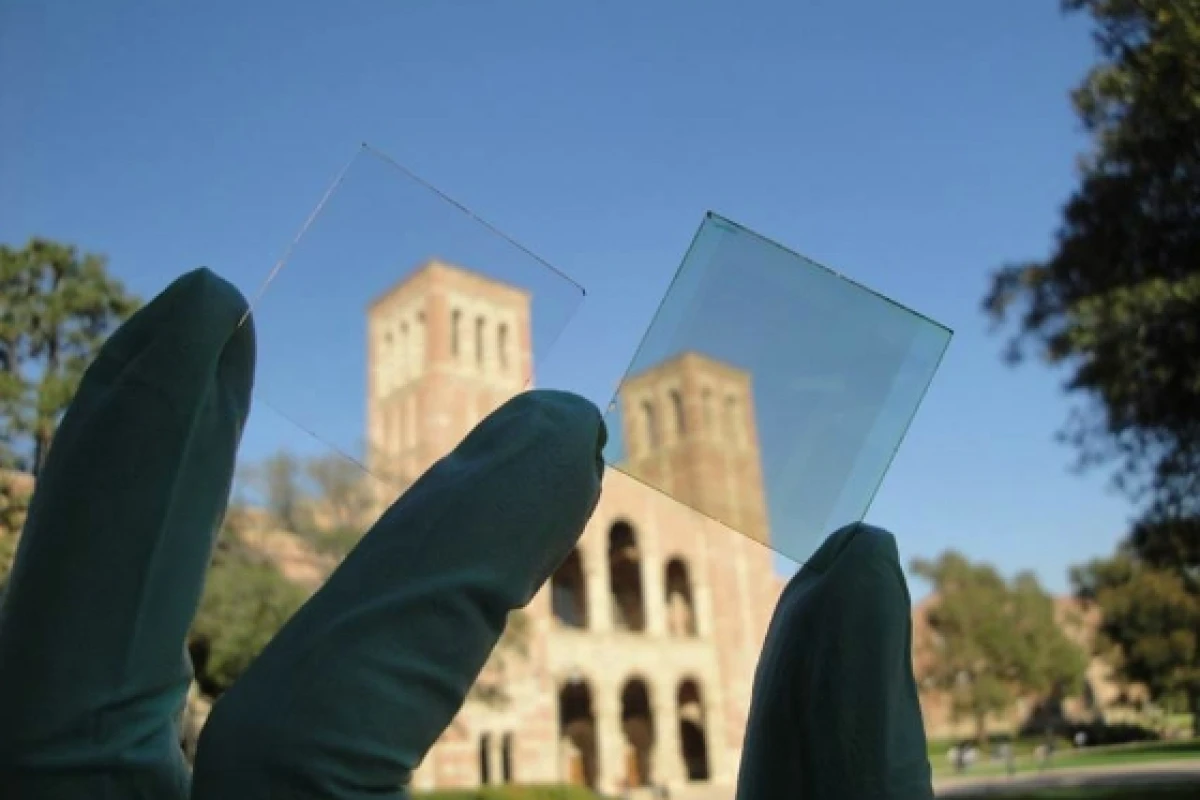 The photoactive plastic panel is 70 percent transparent to visible light