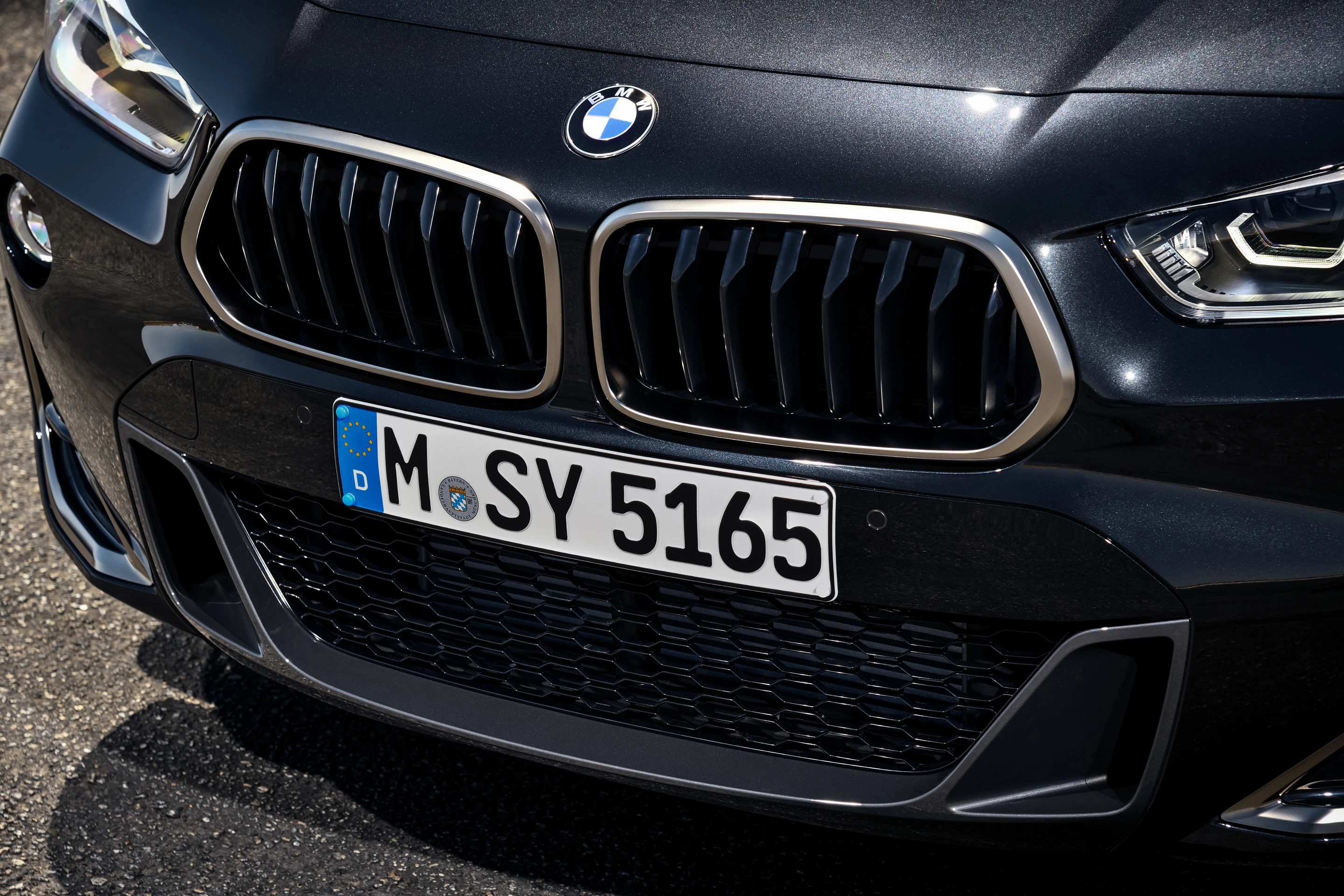 Front bumper detail on the BMW X2 M35i