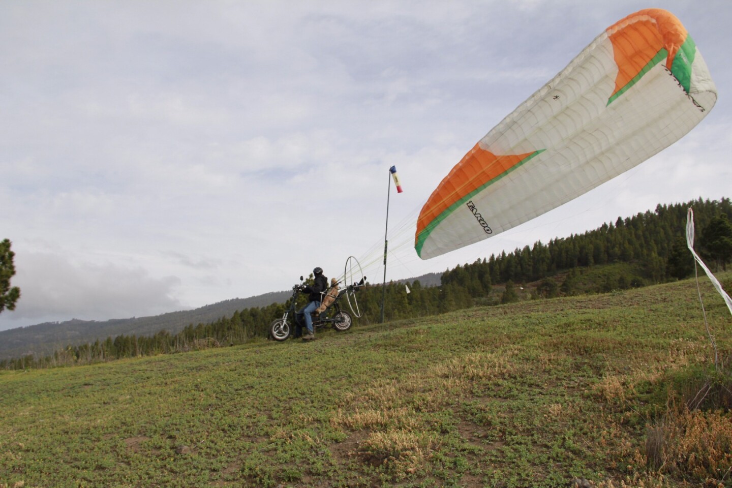Flying electric scooter aces 46-minute maiden test flight