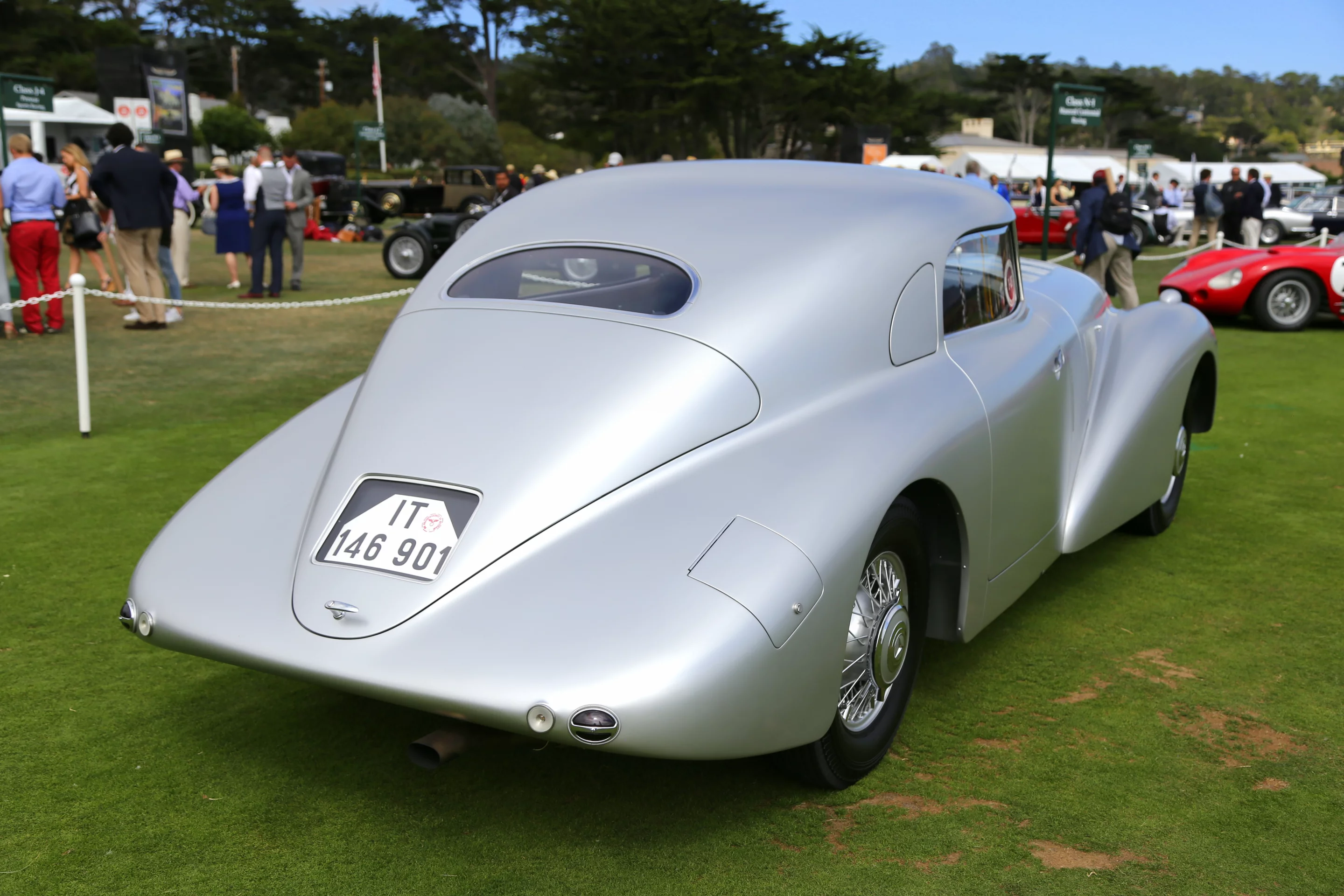 The 1938 Mercedes Benz 540K Streamliner was originally built for high speed endurance racing (Photo: Angus MacKenzie/Gizmag.com)