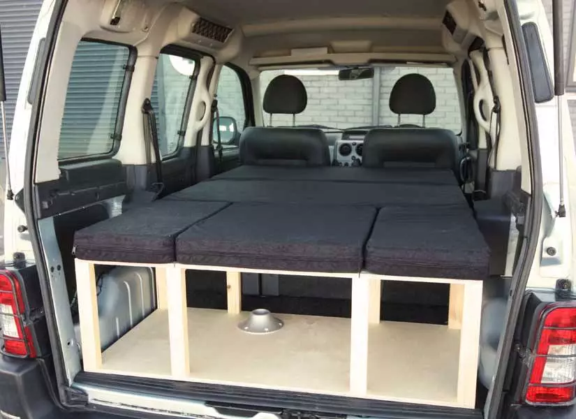 With its folding structure and five cushions, the Simple van kit creates a bed for two in some of the smallest European vans