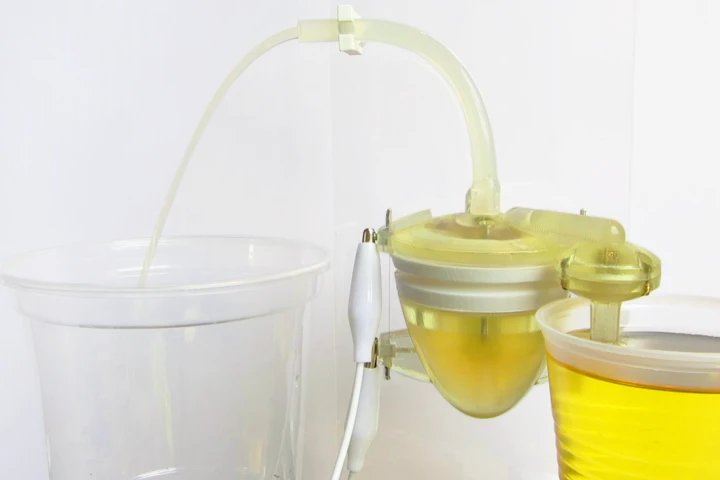 This artificial muscle-driven heart pumps human urine and will be used to power the Ecobot IV robot (Photo: Centre for Fine Print Research and Bristol Robotics Laboratory)