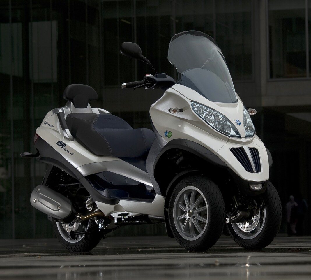 Quadro to sell four wheeled tesseractstyle motorcycle
