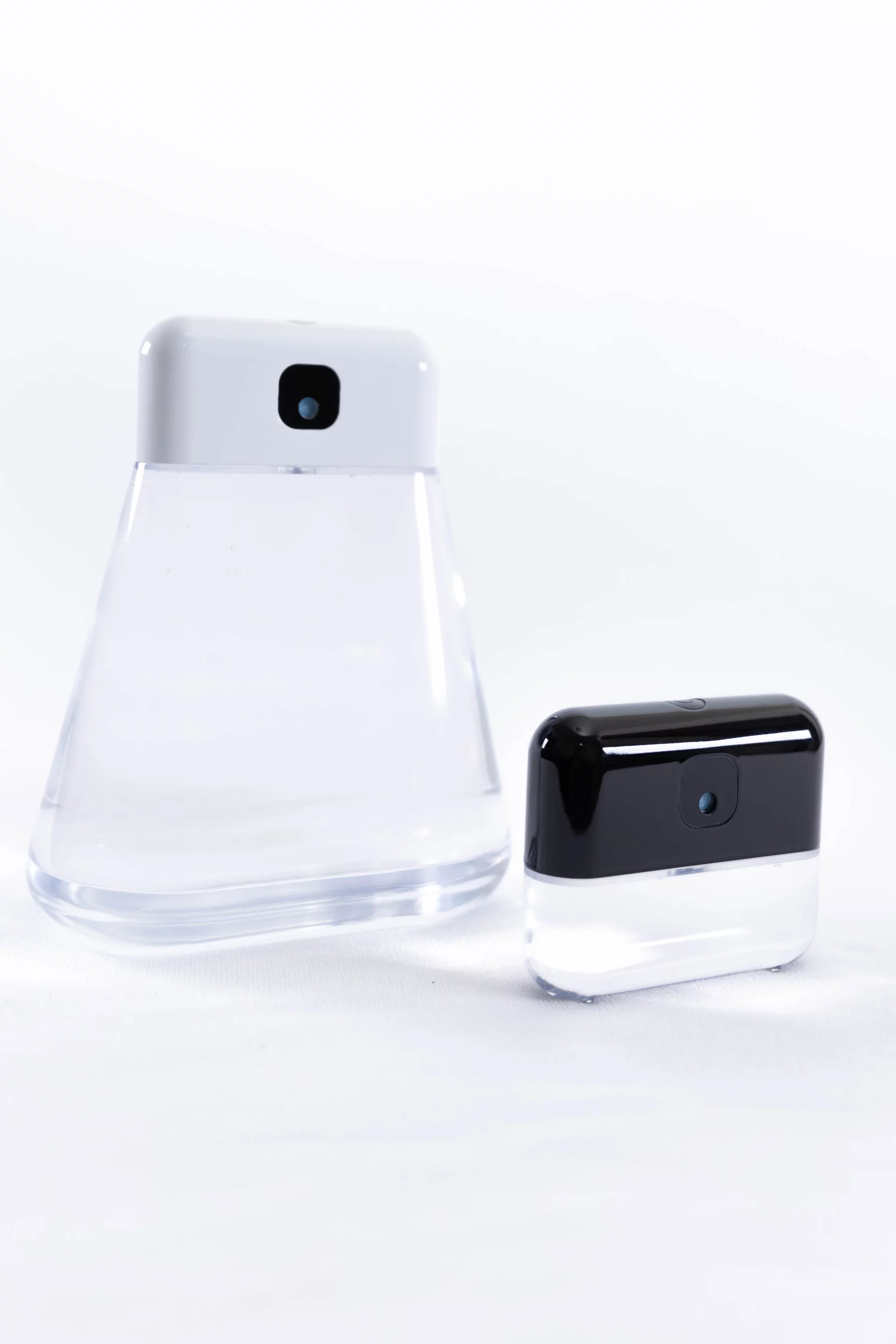 Ezsani's intelligent dispenser head can be plugged into either a 35-ml pocket-friendly bottle or a larger 600-ml bottle