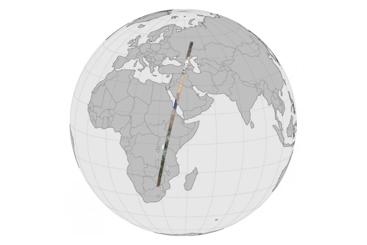 Global image showing the swath of land captured by NASA's Land Data Continuity Mission as it orbited the Earth (Photo: Robert Simmon/Jesse Allen/US Geological Survey/NASA)