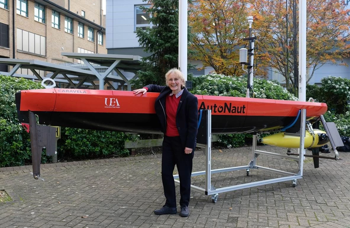 Prof. Karen Heywood, with the Caravela system