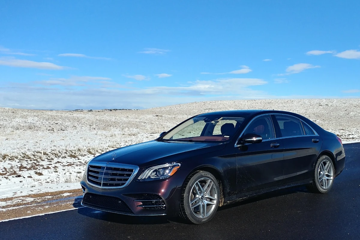 “Let them eat cake.” If Marie-Antoinette really had said that phrase, she would have said it from a Mercedes-Benz S450