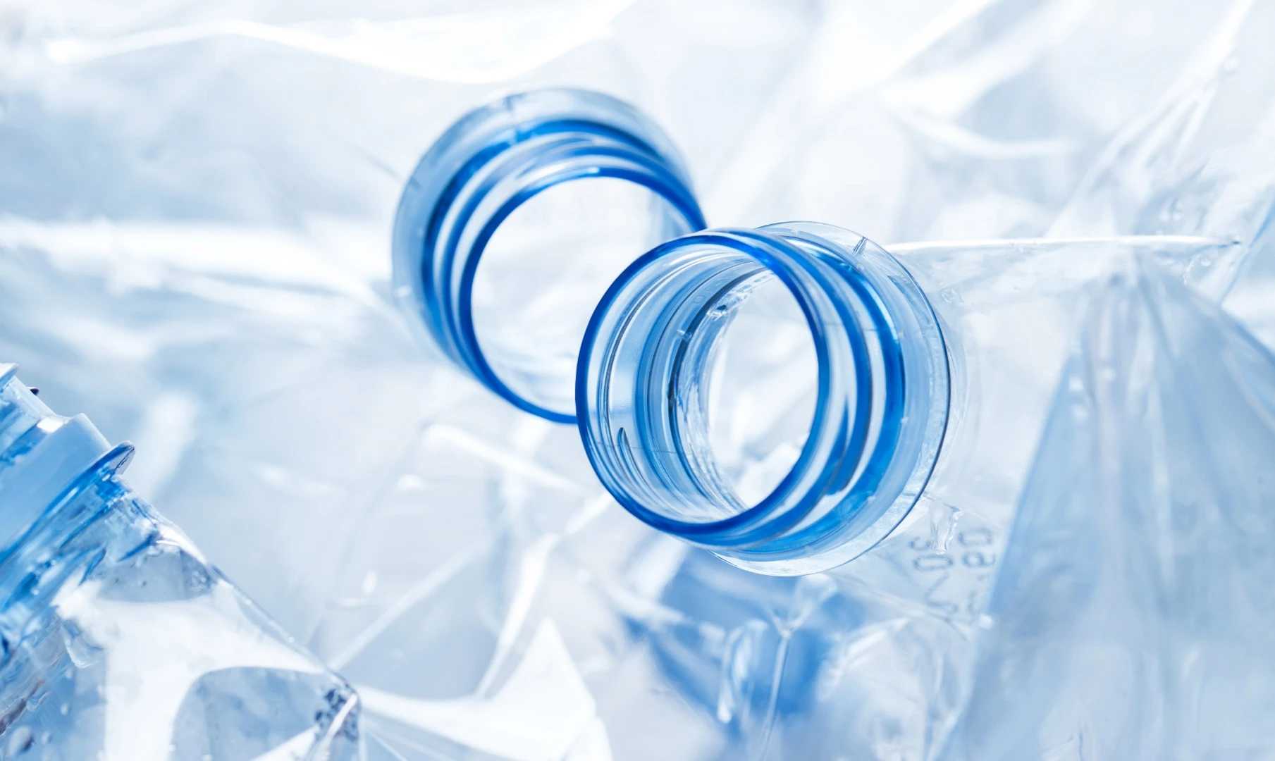 Single-use plastics would be banned in the EU from 2021 under a plan voted on by the European Parliament