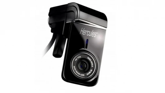 The Hercules Dualpix HD720p webcam shoots 720p HD video and tilts for eye-to-eye video chat sessions