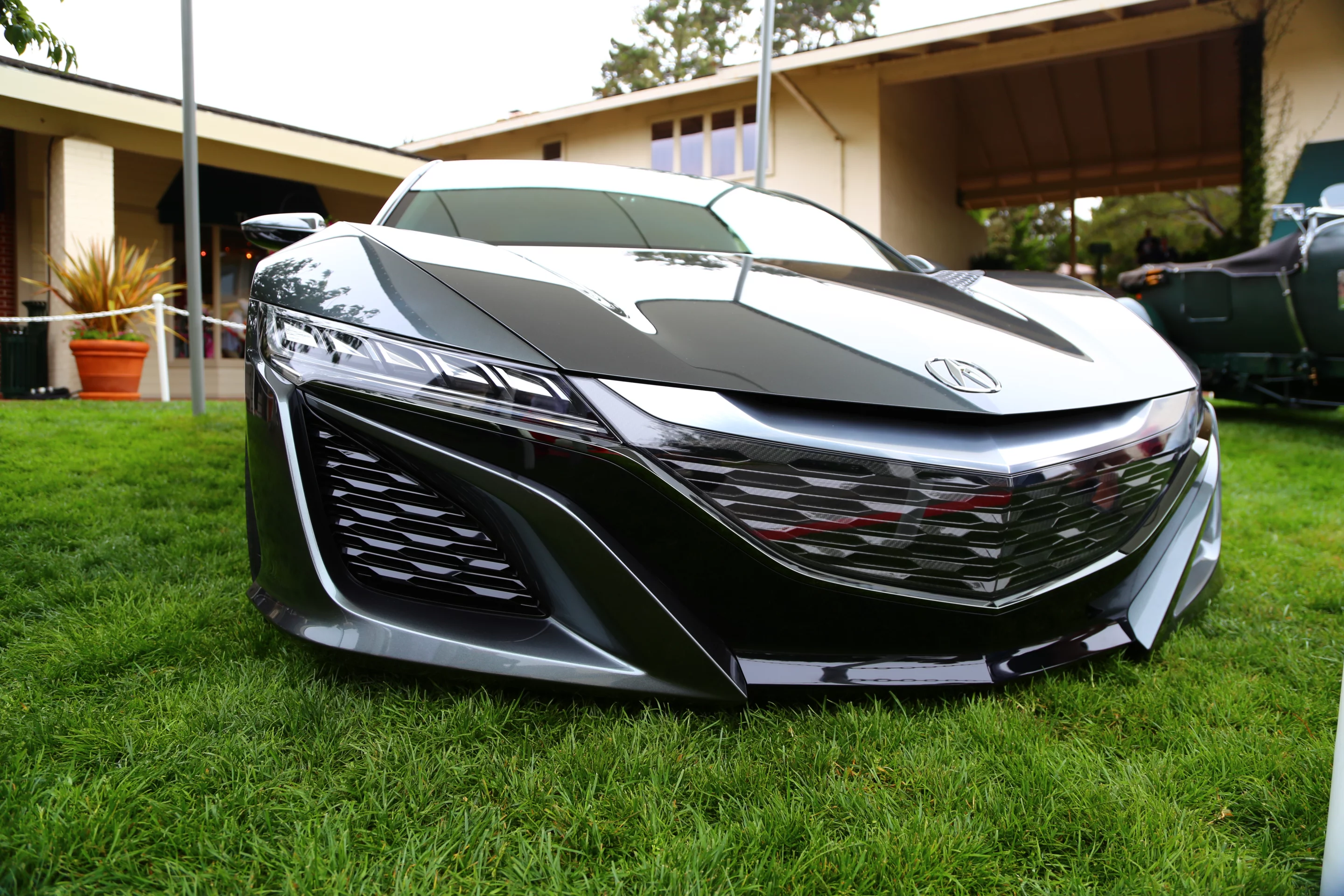 Acura has opted for a superior power-to-weight ratio in the NSX Concept as opposed to a massive increase in engine displacement (Photo: Angus MacKenzie/Gizmag.com)