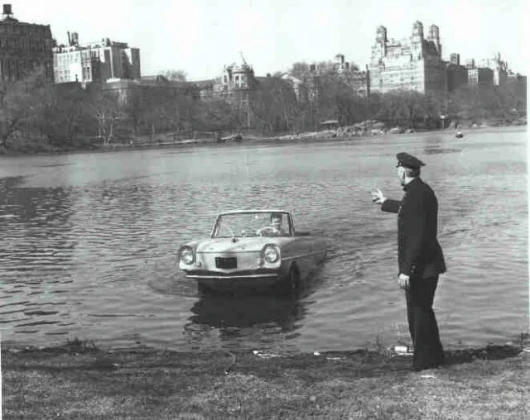 Historical Amphicar image from the International Amphicar Owners Club archive.