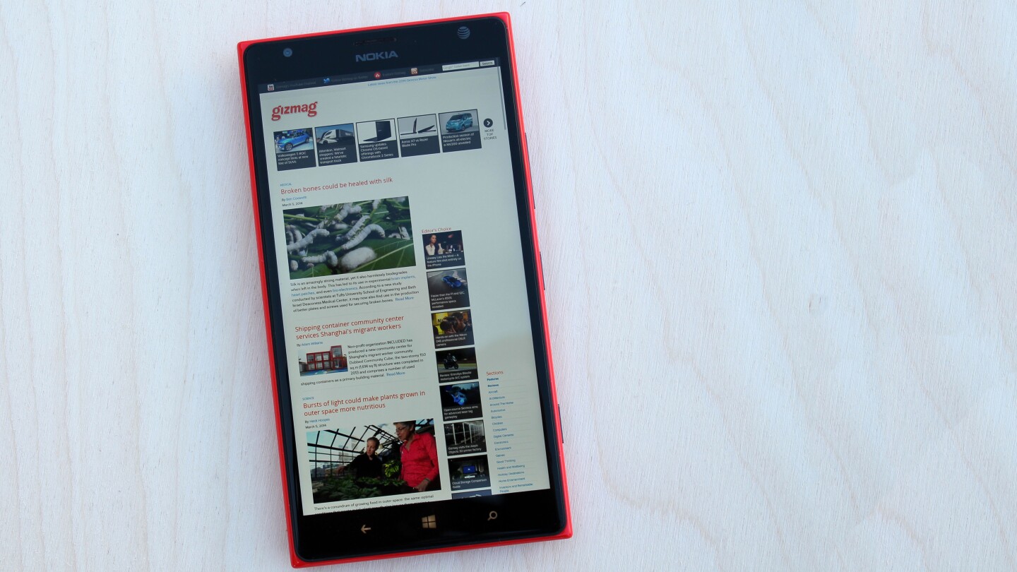 The 1520's 6-in 1080p IPS display is nothing short of stunning