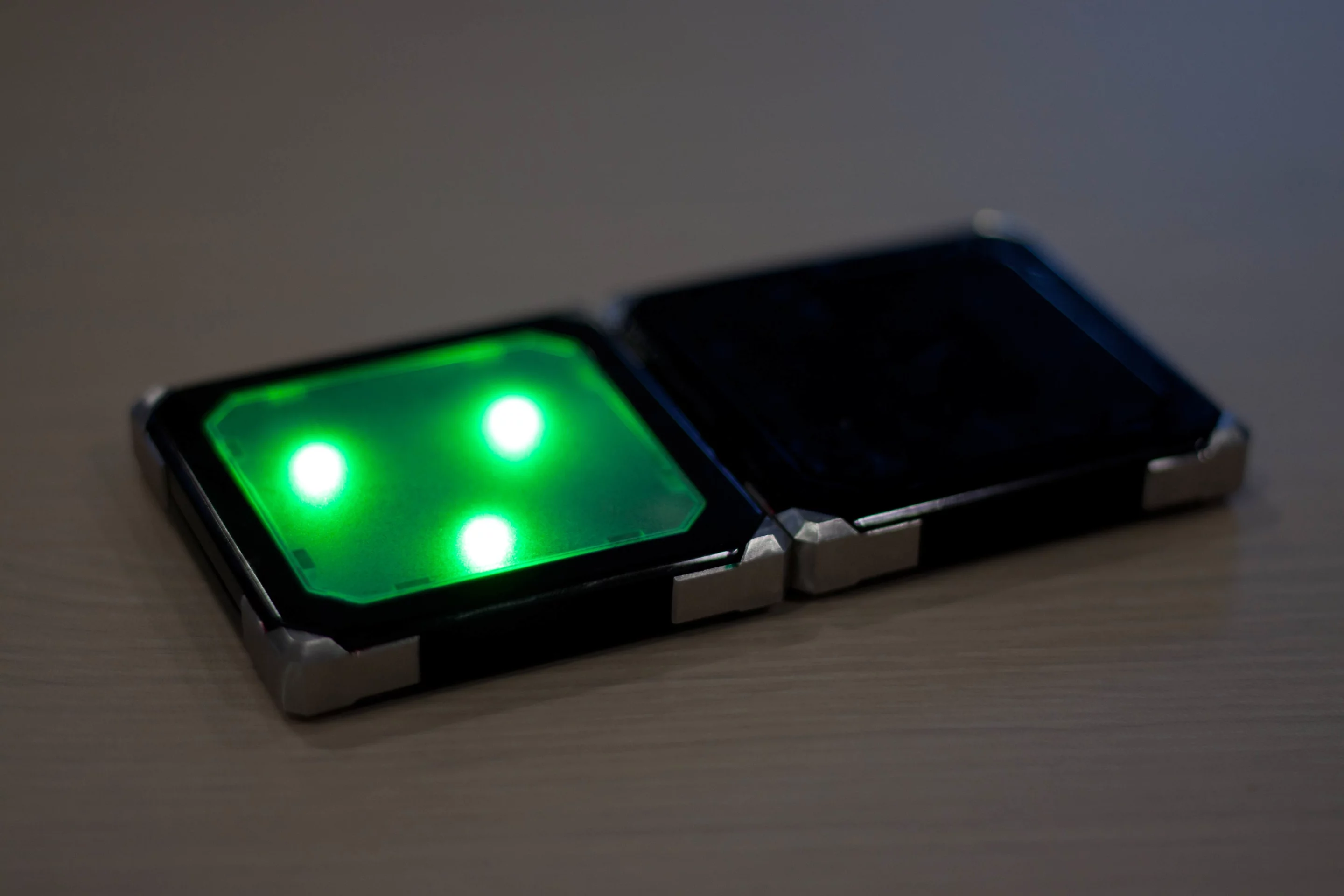 B-Squares are flat electronic modules that can be joined together in different configurations, to create different devices