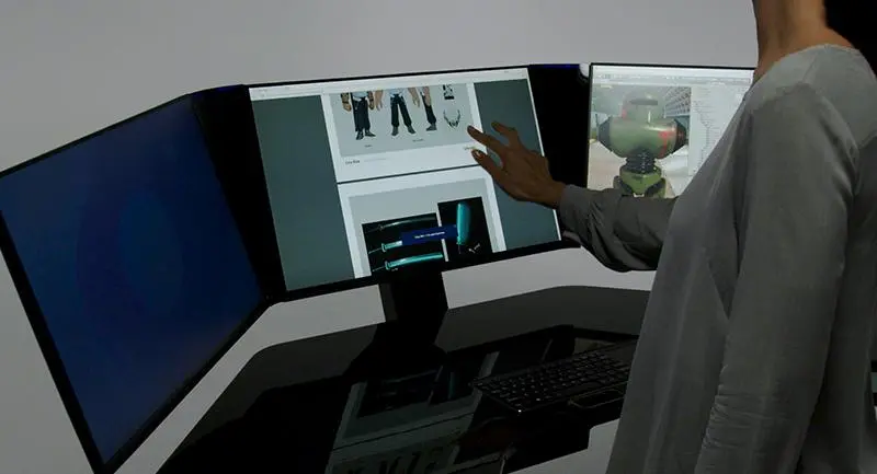 The Stark Gesture System in action