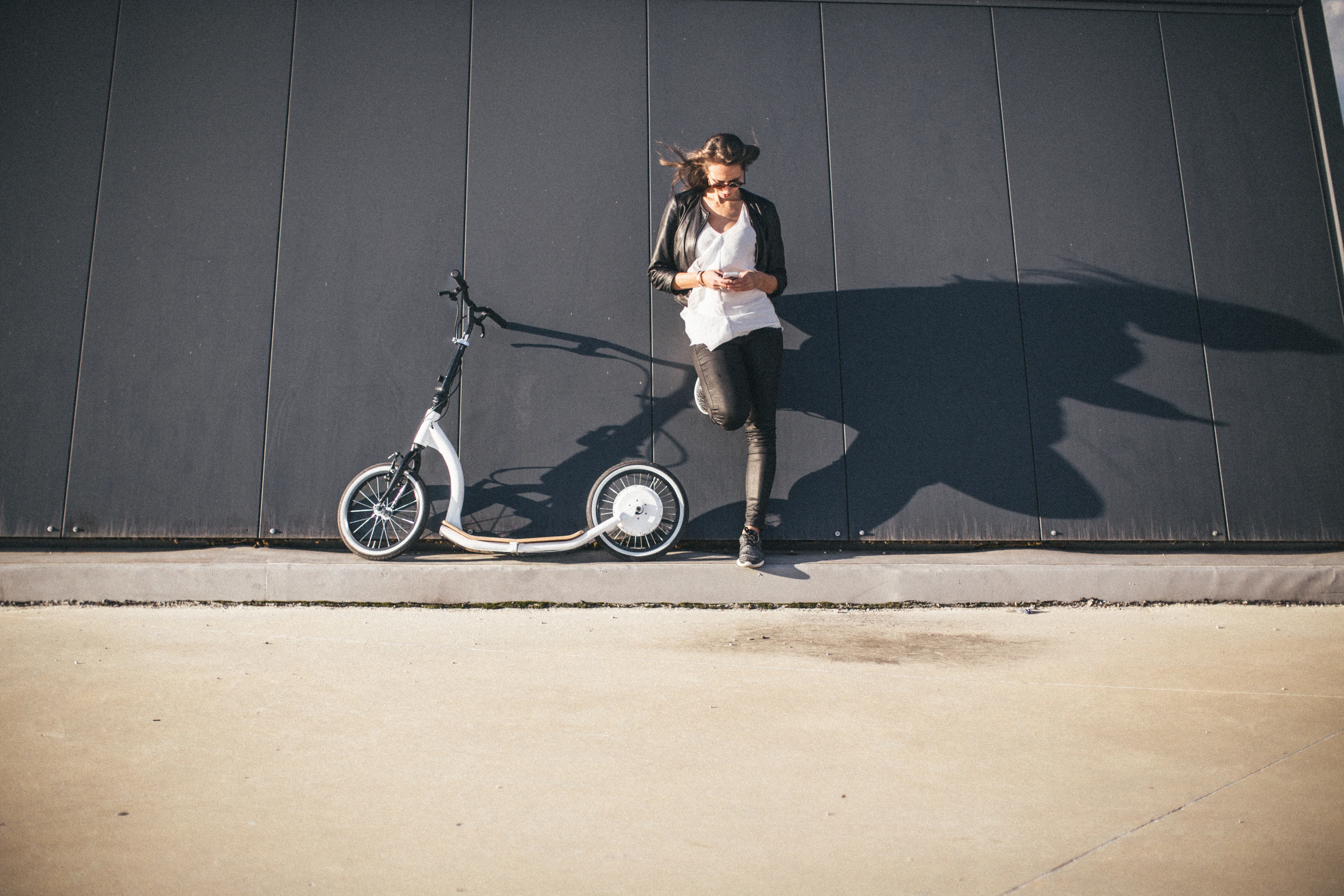 The firm is hoping to deliver the Smart Ped kick scooters in February, 2016