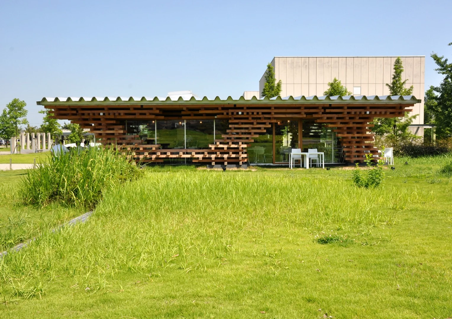 Café Kureon in Toyama-shi, Toyama, Japan. By Kengo Kuma & Associates