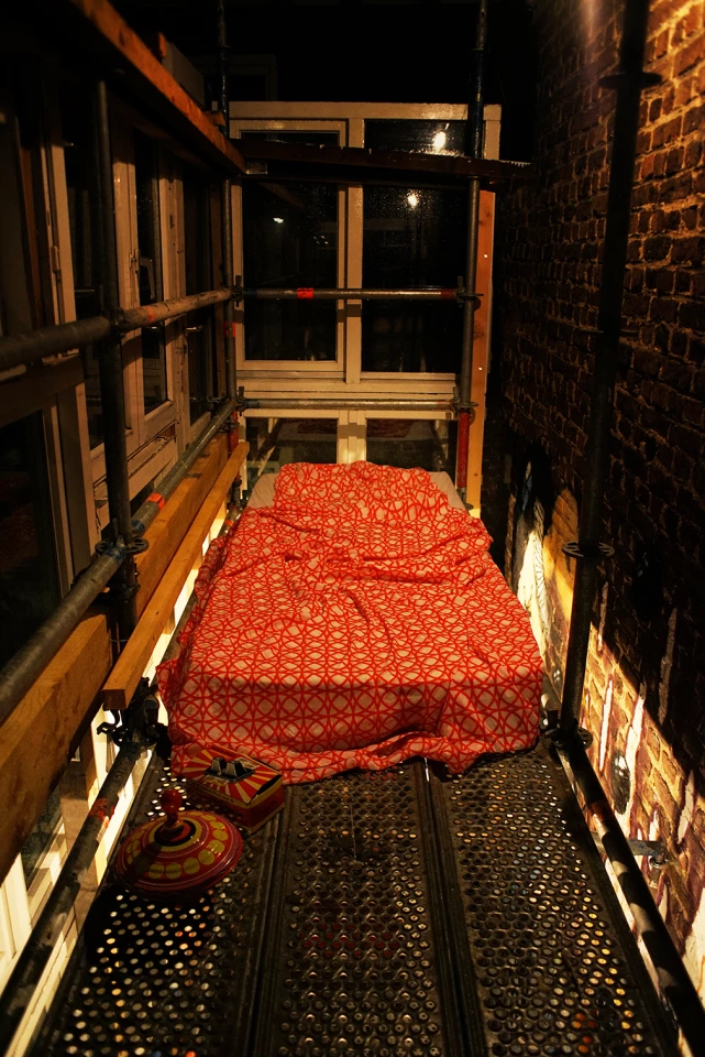 The shelter contains a bed, dining area, and even a small patio area (Photo: Laurent Clement)