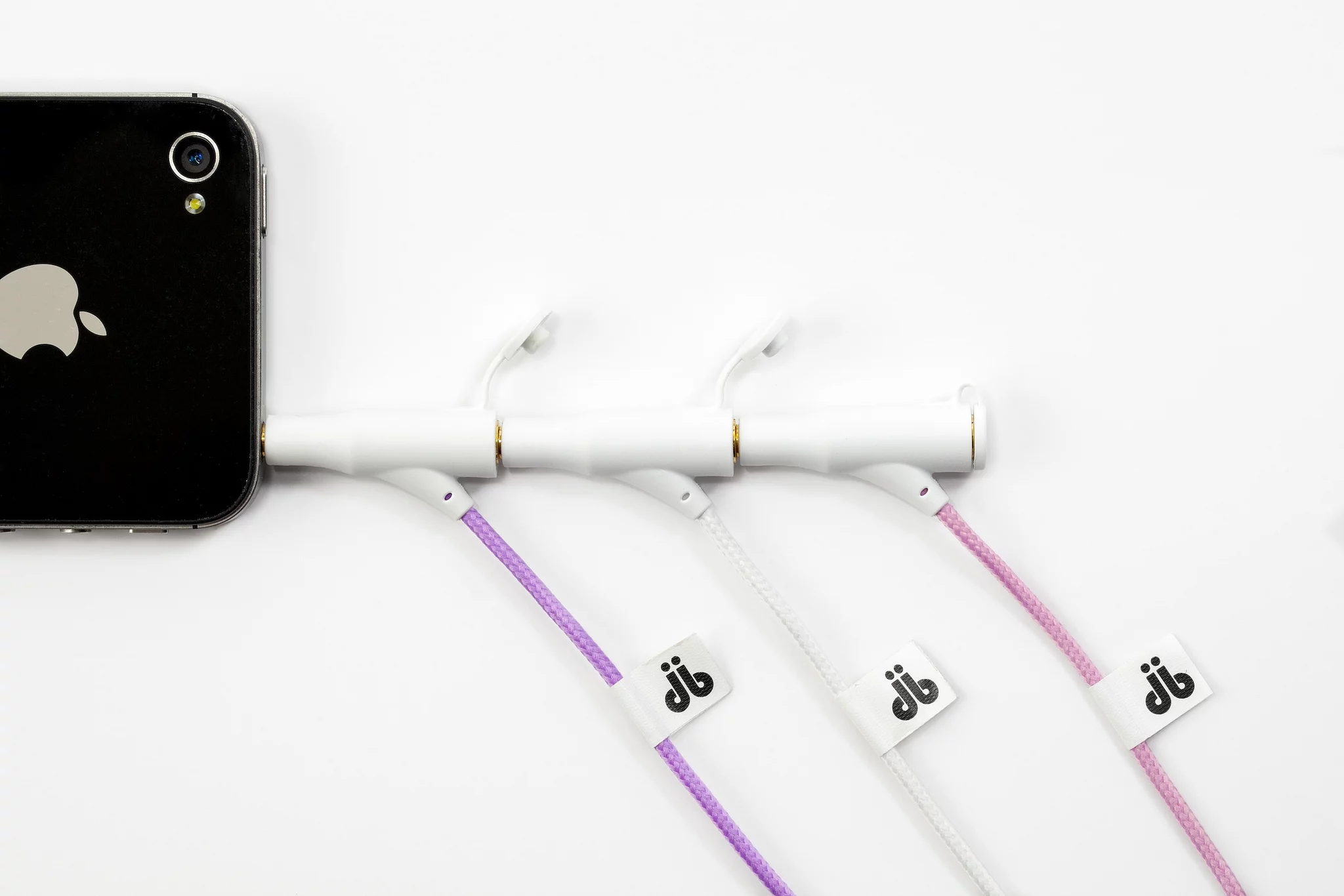 You can connect multiple DuoBuds together, though you might see a slight loss in performance after connecting three or four in a row