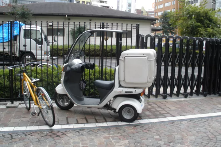 Honda's Gyro 50 three-wheeled delivery scooter