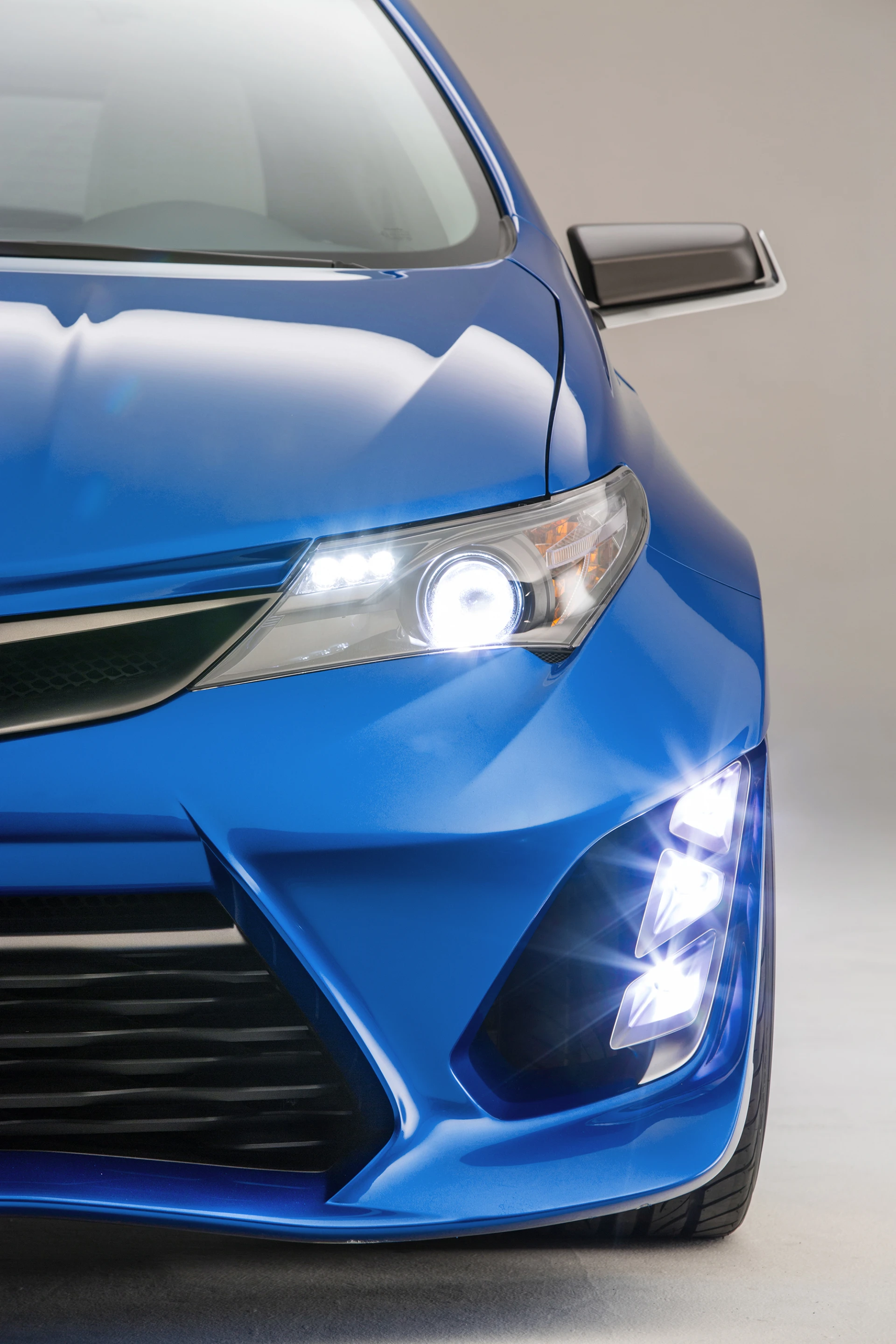 The iM's fog lights, at bottom