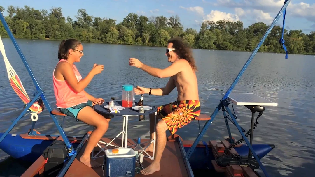 The MelloShip comes with a removable floor and pop-up chairs, for picnics or playing cards