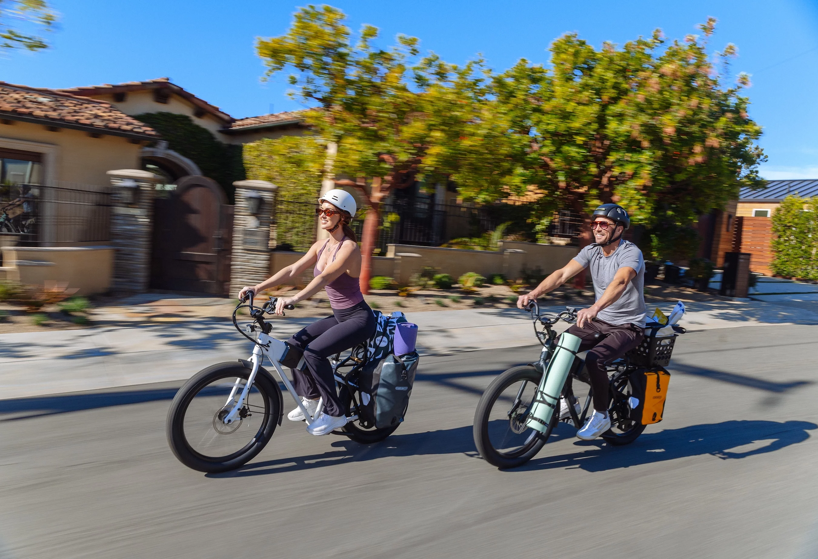 At up to 20 mph of motoring and a claimed range of over 47 miles, the MG Cargo carries you and your gear over more ground than most city commutes require