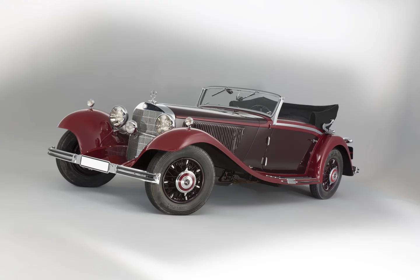 1938 Mercedes Benz 380 K Cabriolet A – EUR€1,400,000 (US$1,584,688)