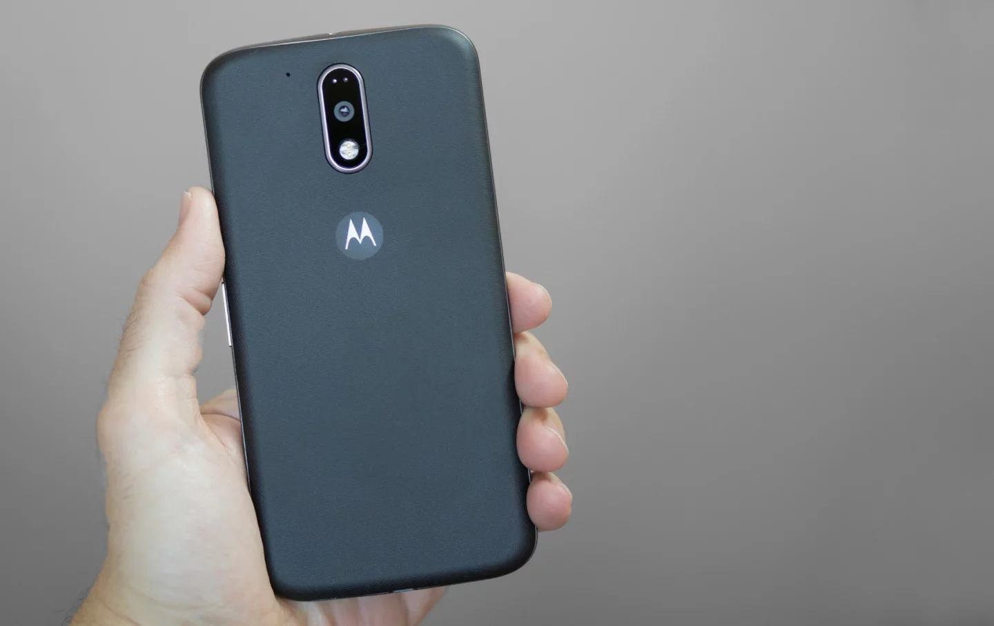 The phones are light, weight in at 155 g (5.47 oz)