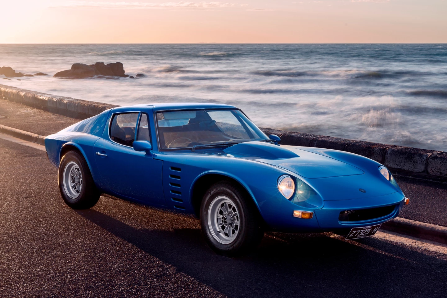 A 1971 Bolwell Nagari. Chassis design for the Bolwell Nagari was influenced but not directly derived from Lotus, even though it is very similar to the Lotus Elan. Bolwell liked the idea of a backbone chassis as used in the Mk7, though it made the chassis a lot stronger in the Nagari to accomodate the Ford V8 engine