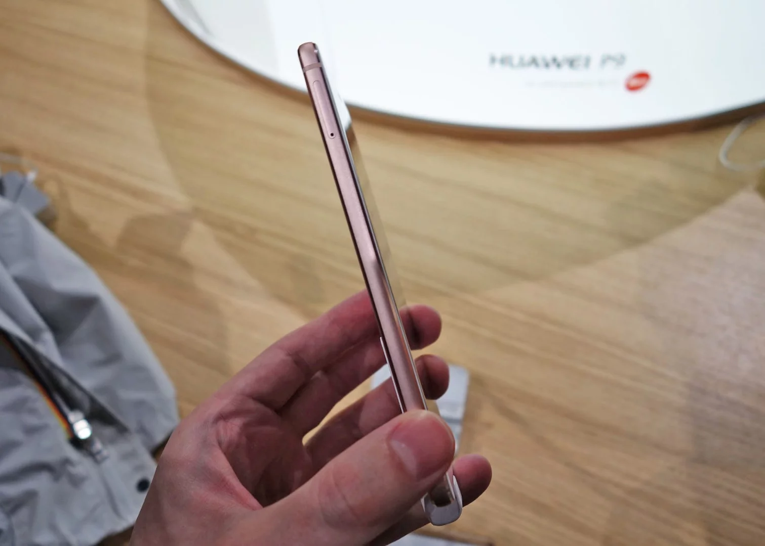 The phone is a mere 6.95 mm thick