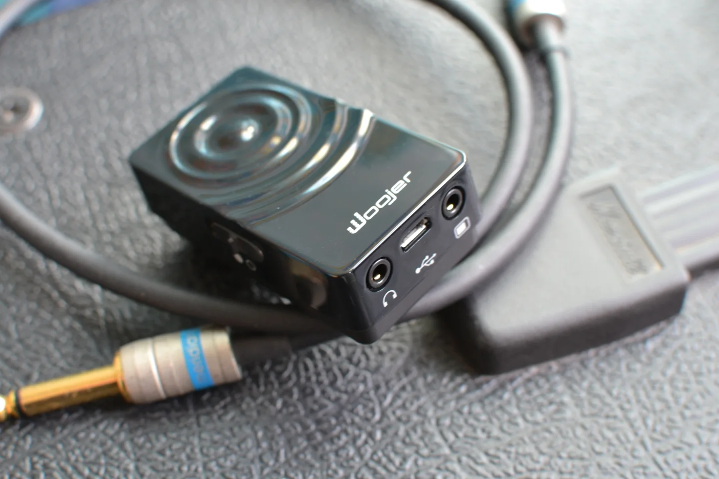 The Woojer's 700 mAh Li-ion battery consistently offered around 7 or 8 hours between charges (Photo: Paul Ridden/Gizmag)