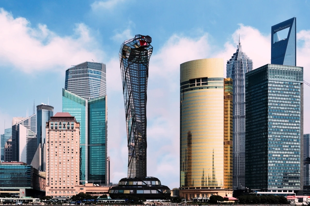 Klyukin says the body of the snake could feature offices or apartments, while its jaws could boast a terrace for a restaurant or nightclub