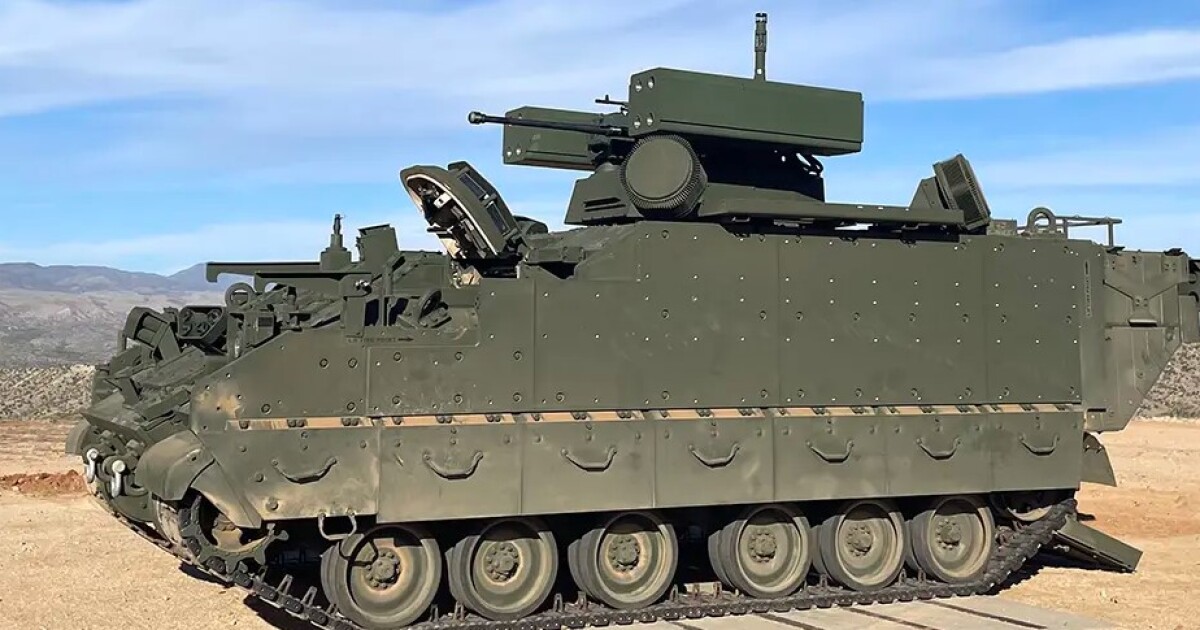 US Army’s AMPV armored fighting vehicle takes on drones US Army’s AMPV armored fighting vehicle takes on drones