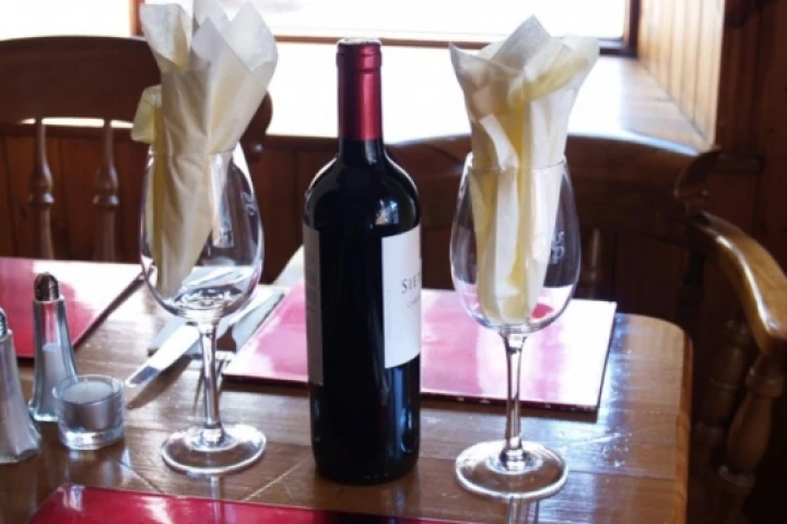 Wine tasting goes electronic