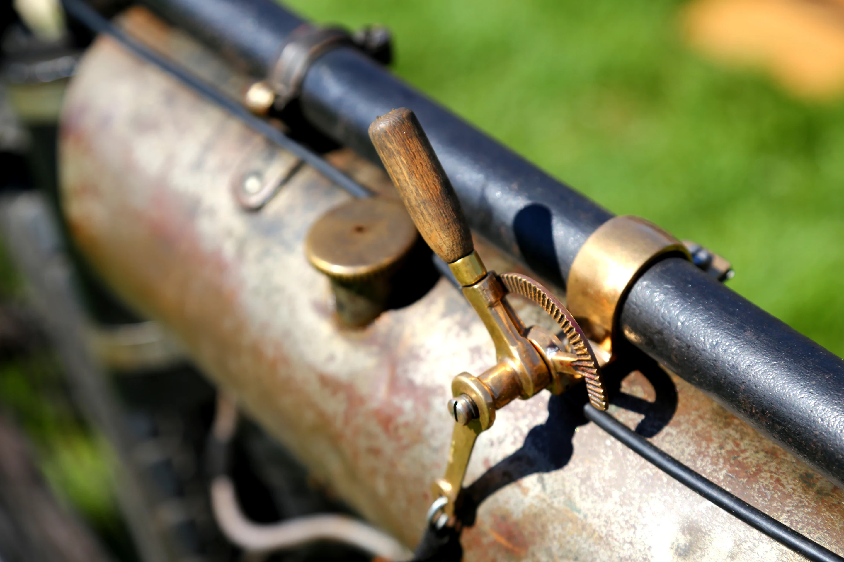 The 1904 Peugeot Type D Racer features rudimentary wood and metal driveline components (Photo: Angus MacKenzie/Gizmag.com)