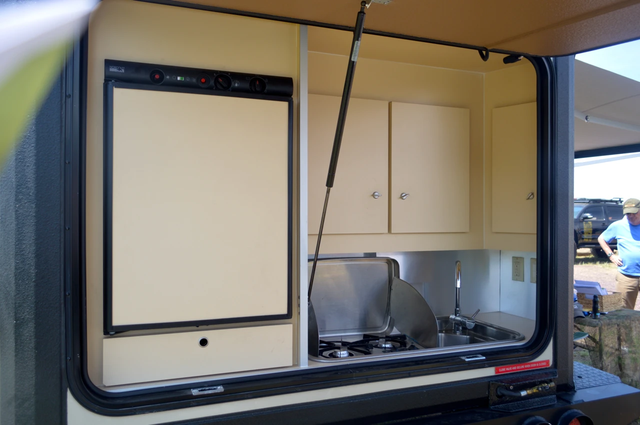 A peek inside the exterior galley (Photo: C.C. Weiss/Gizmag)