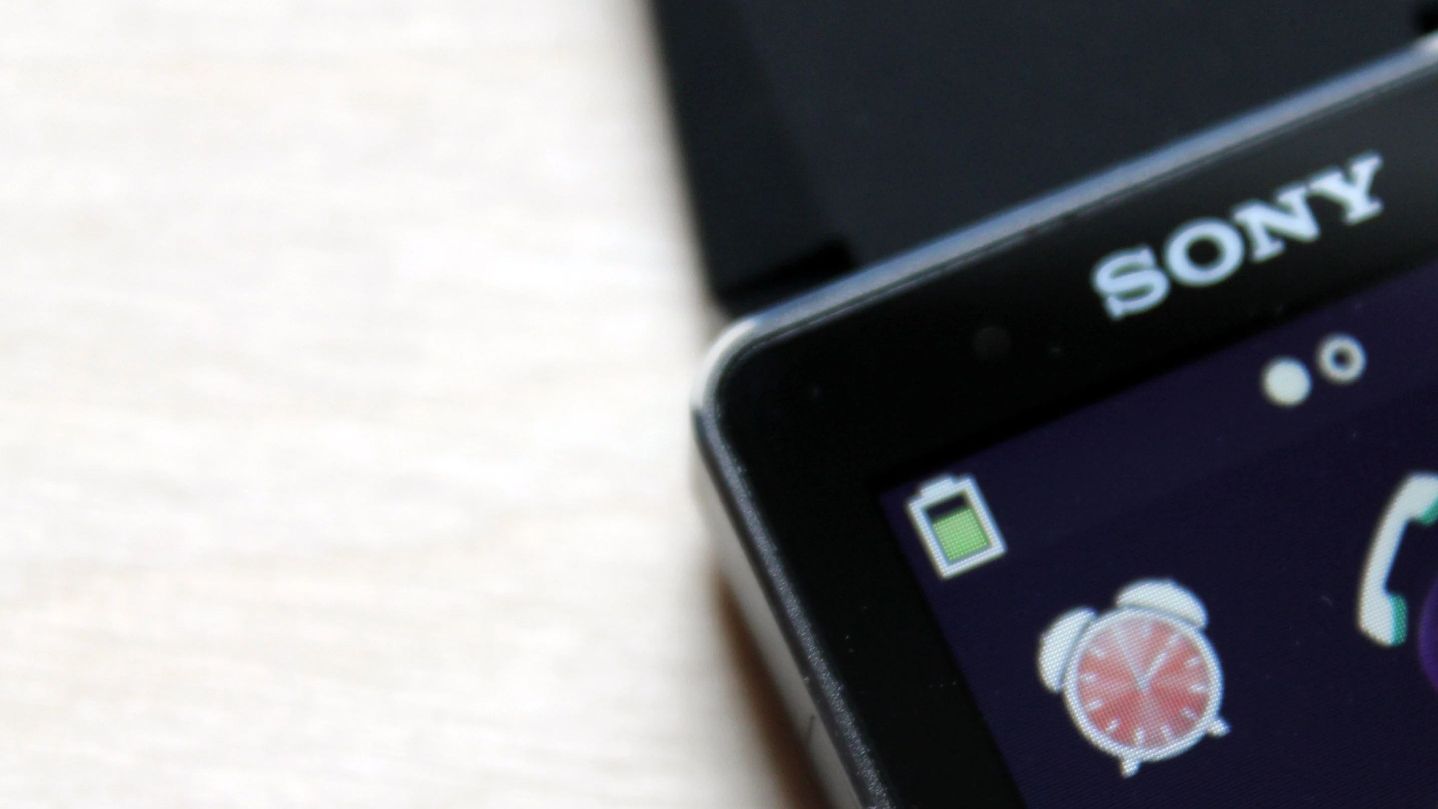 You can expect the SW2's battery to last several days