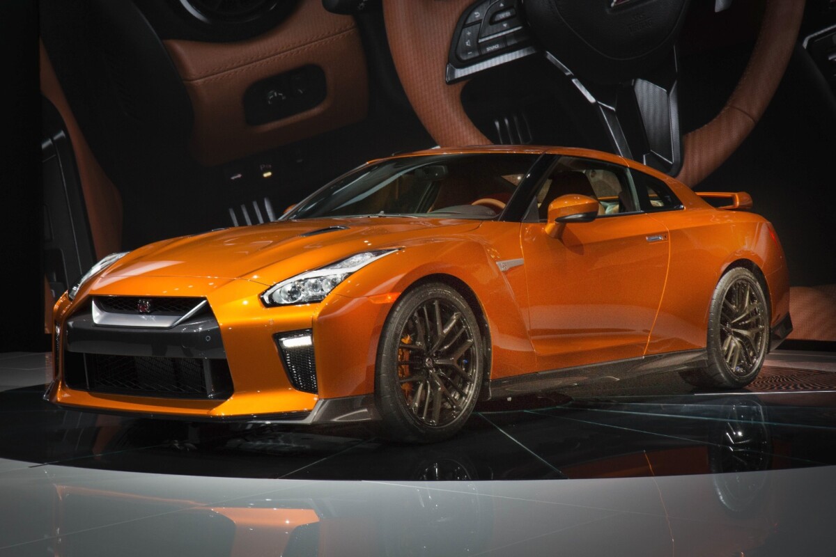 The gala unveil included a showcase of the latest color for the car, Blaze Metallic, along with the newly redone front fascia