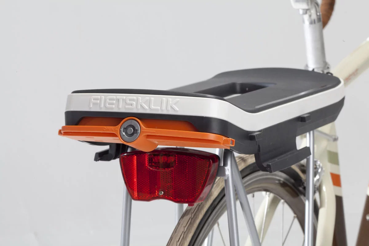 The Klik rear rack adapter