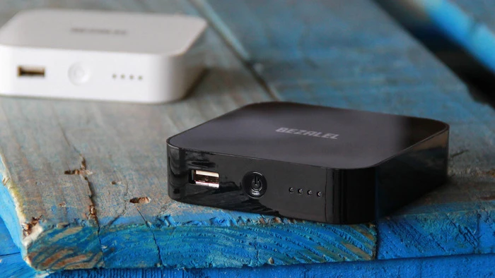 Devices can be charged using a special case or an ARK patch