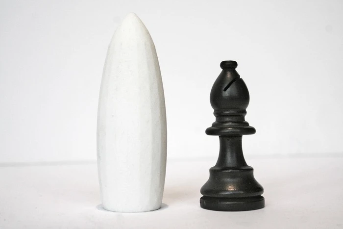 The Bishop becomes 50 St Mary Axe – or the Gherkin (Photo: Skyline Chess)