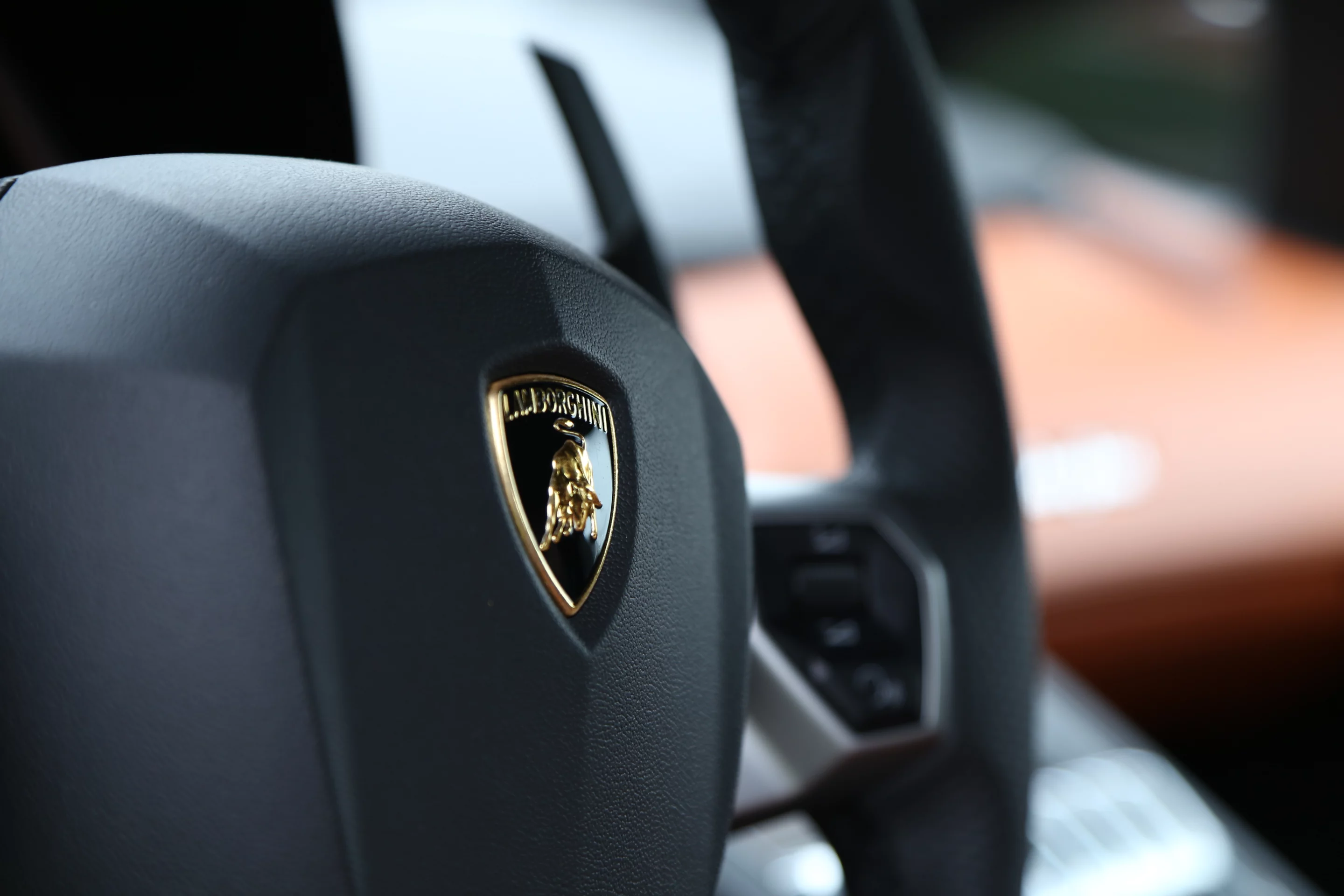 Aventador's LP 720-4 paddle shifters will get you to 62 mph (100 km/h) in a violently quick 2.9 seconds....trust me I know...watch for my drive review soon (Photo: Angus MacKenzie/Gizmag.com)