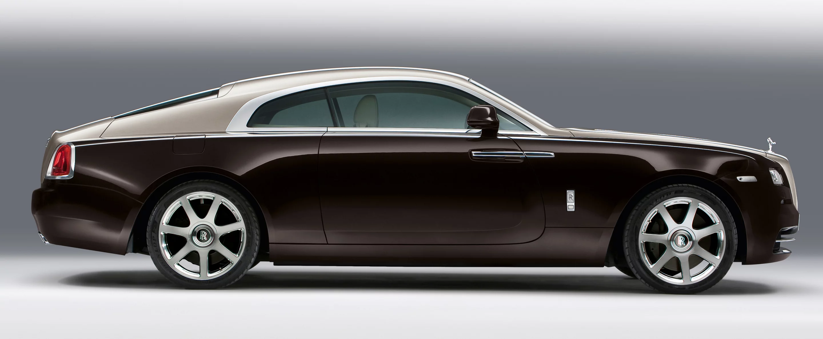 The Rolls Royce Wraith profile