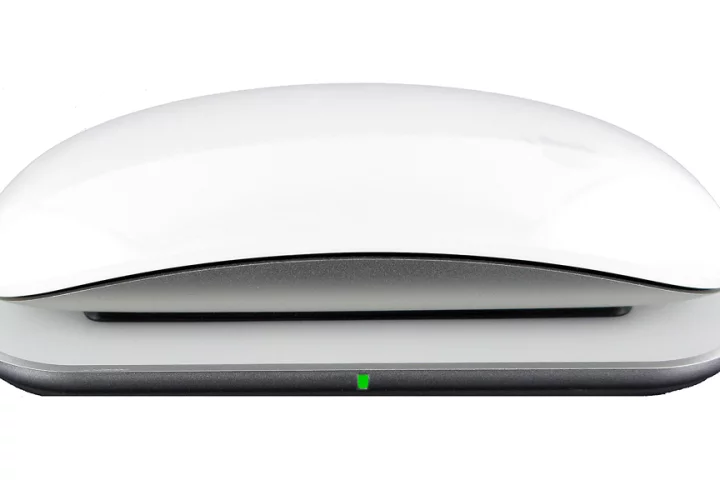 The Mobee Magic Charger