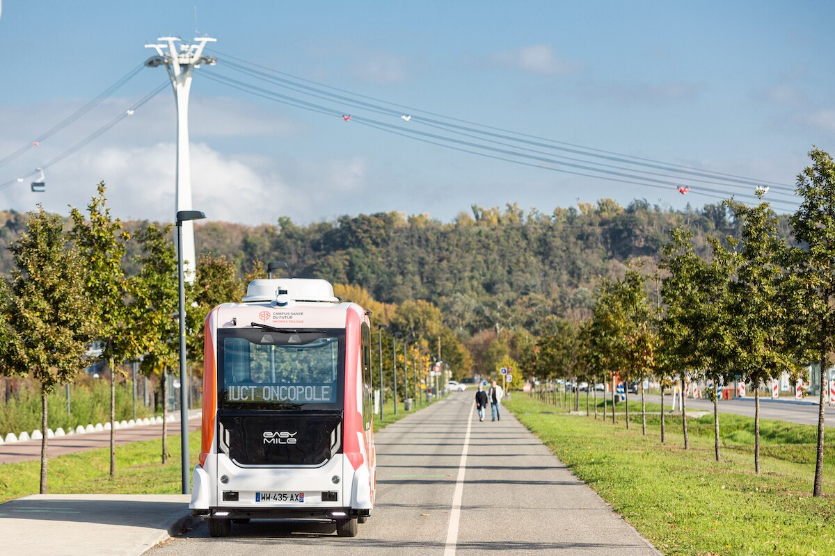 EasyMile's EZ10 shuttle in action in Toulouse, France