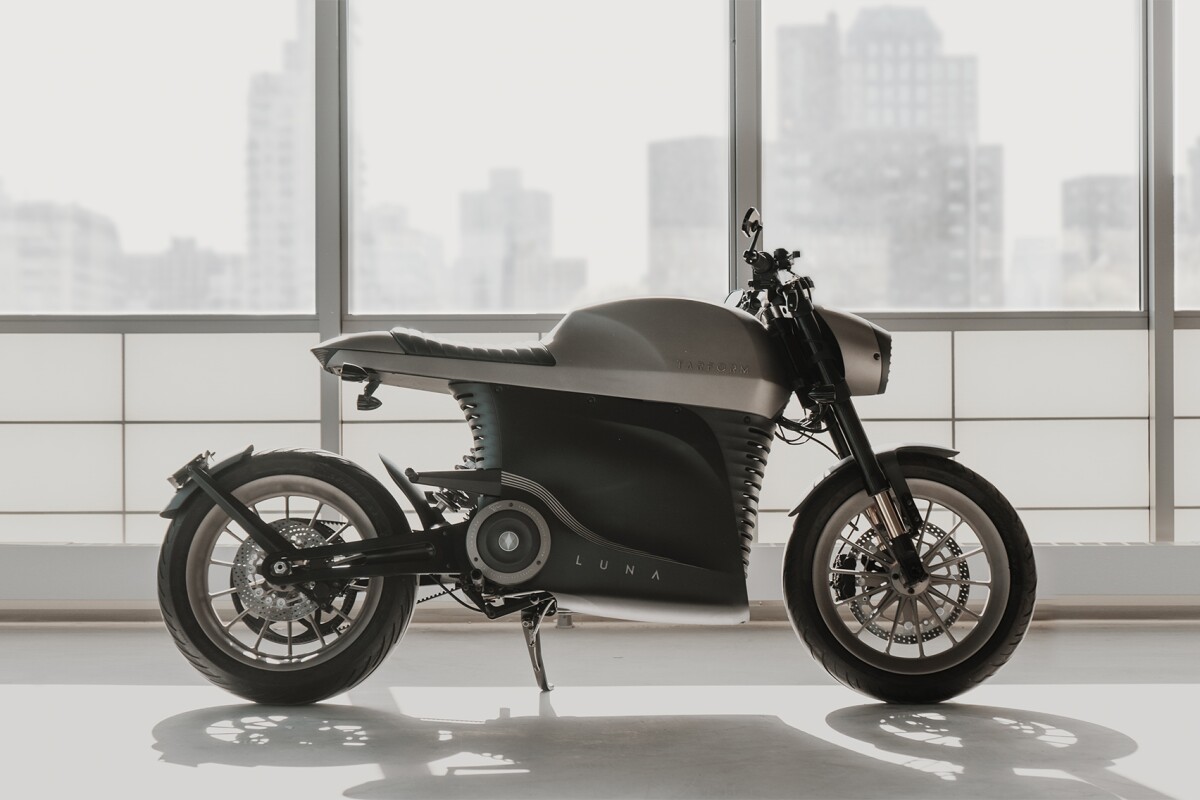 Tarform Luna electric motorcycle gets sleek new cafe racer version