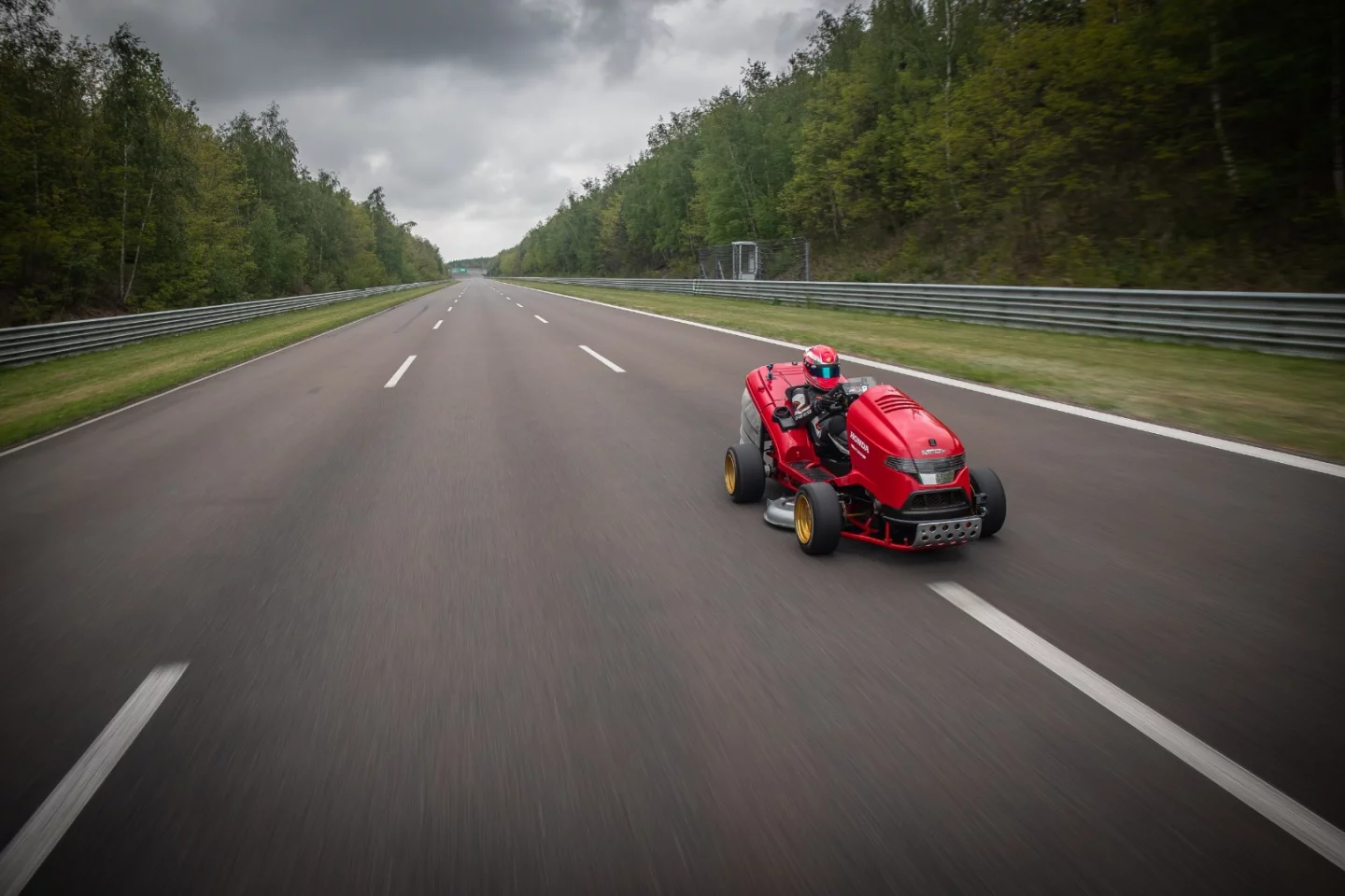 Honda claims the Mean Mower V2 broke the 150-mph mark, which would be fast enough for a world record. But it's not claiming that record. What happened? We may never know