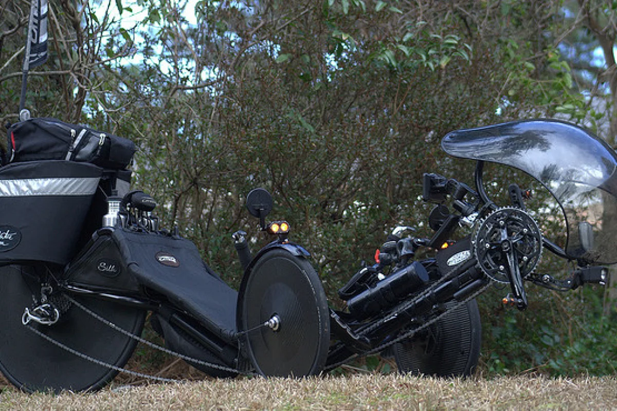 Cyclist Jim Artis' Catrike 700 recumbent tricycle, aka Silk