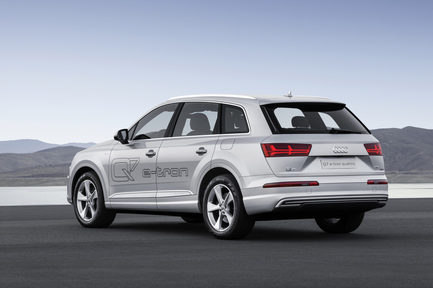 The Q7 will hit 100 km/h in 5.9 seconds